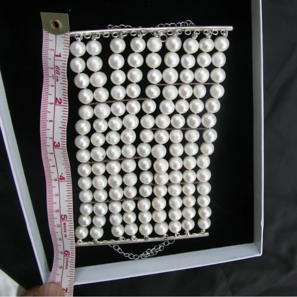 New Huge 14k gold 5 strand 10mm cultured pearl & 101.76 carat  Emerald bracelet - Picture 6 of 12